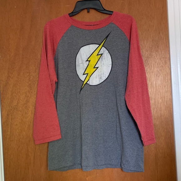 DC Comics Flash Ragland tee. Unisex XL. - Picture 2 of 4